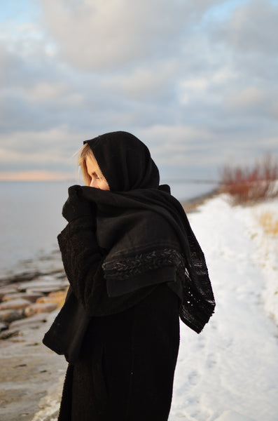 Wool scarf Black VI